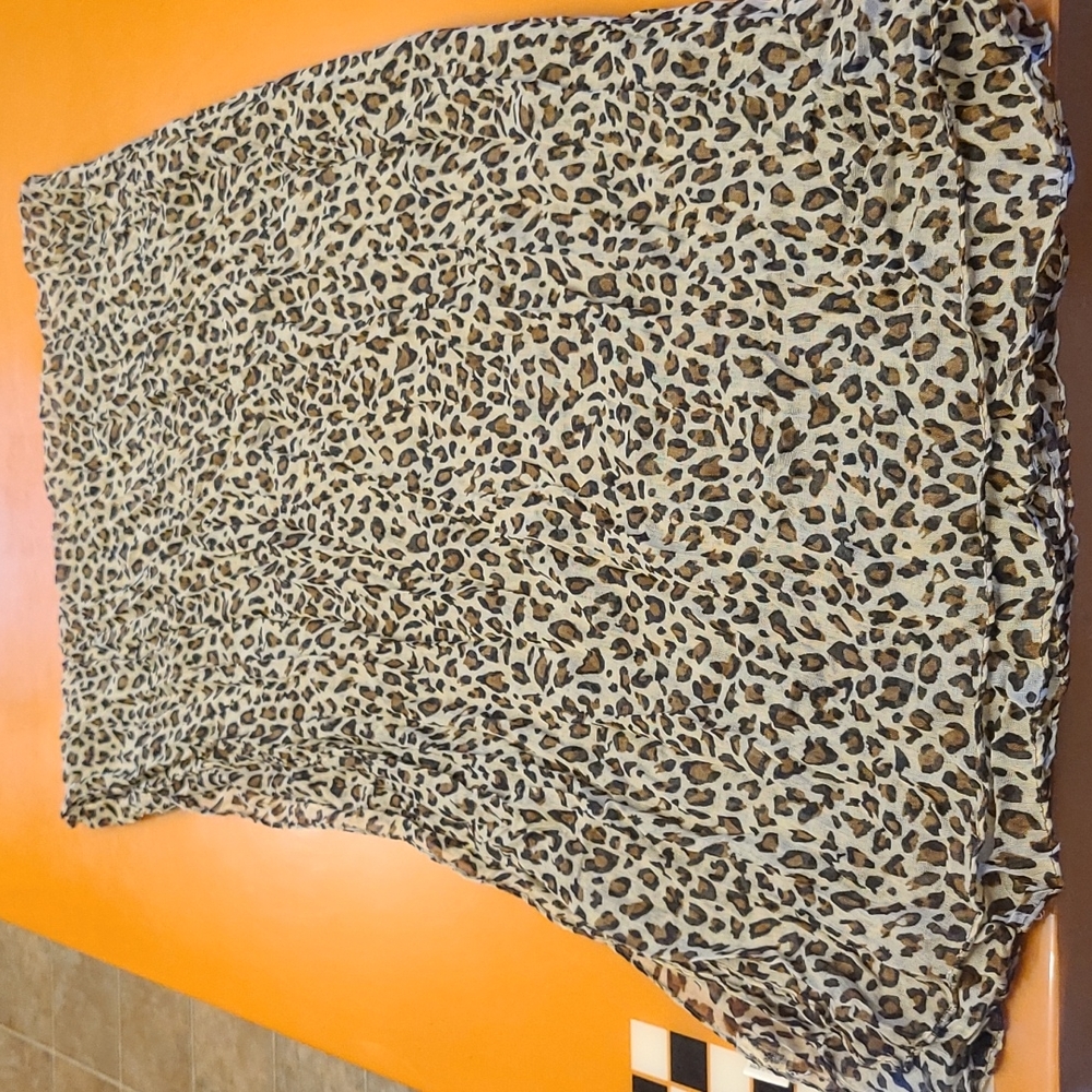 Leopard print scarf, 100% polyester